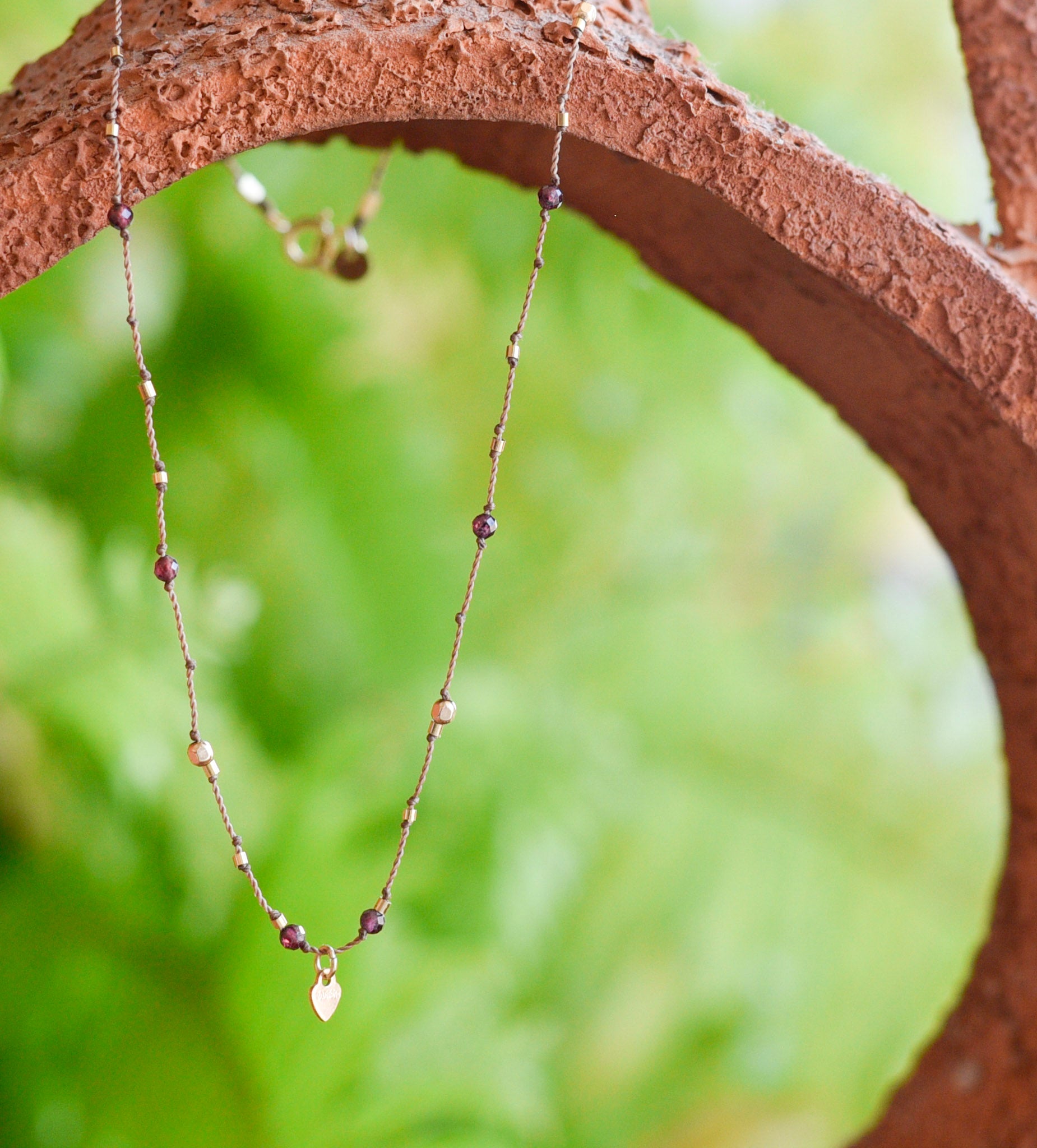 Collier Petit Coeur et Grenat