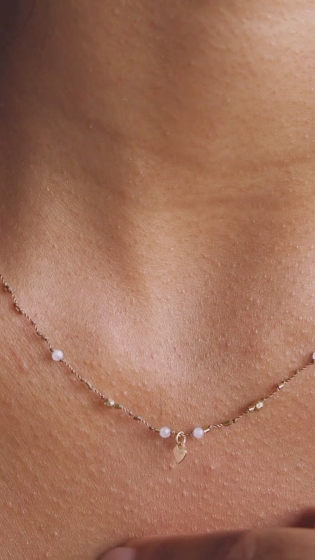 Collier Petit Coeur et Pierre de Lune